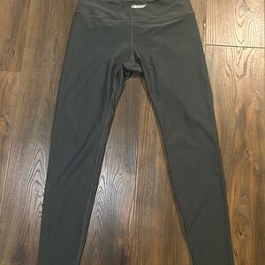 Ododos Low Rise Crisscross Charcoal Leggings